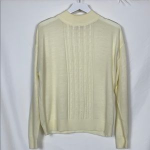 Leslie Fay sportswear cream colored sweater size M